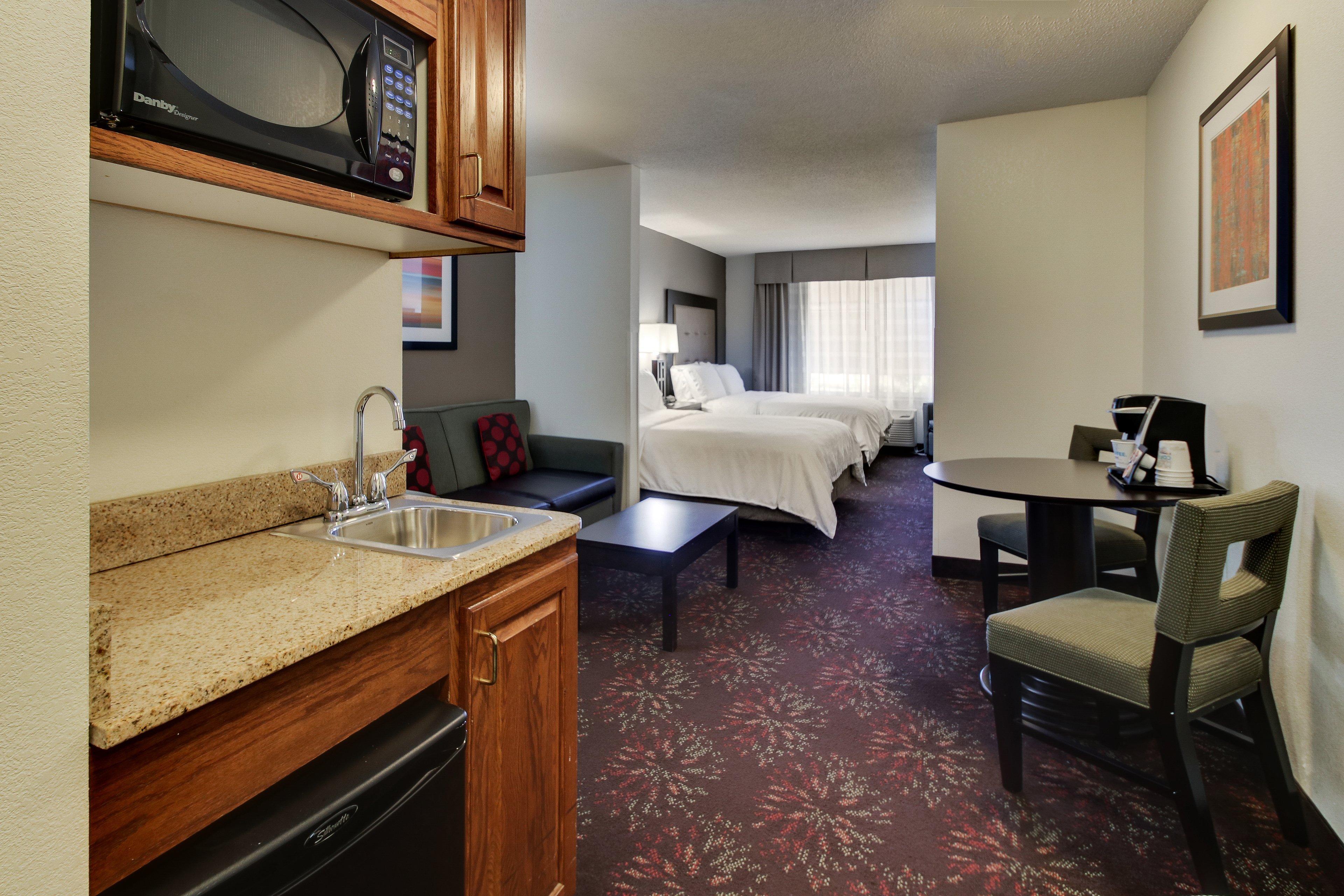Holiday Inn Express Hotel & Suites Lancaster-Lititz By Ihg Exterior photo
