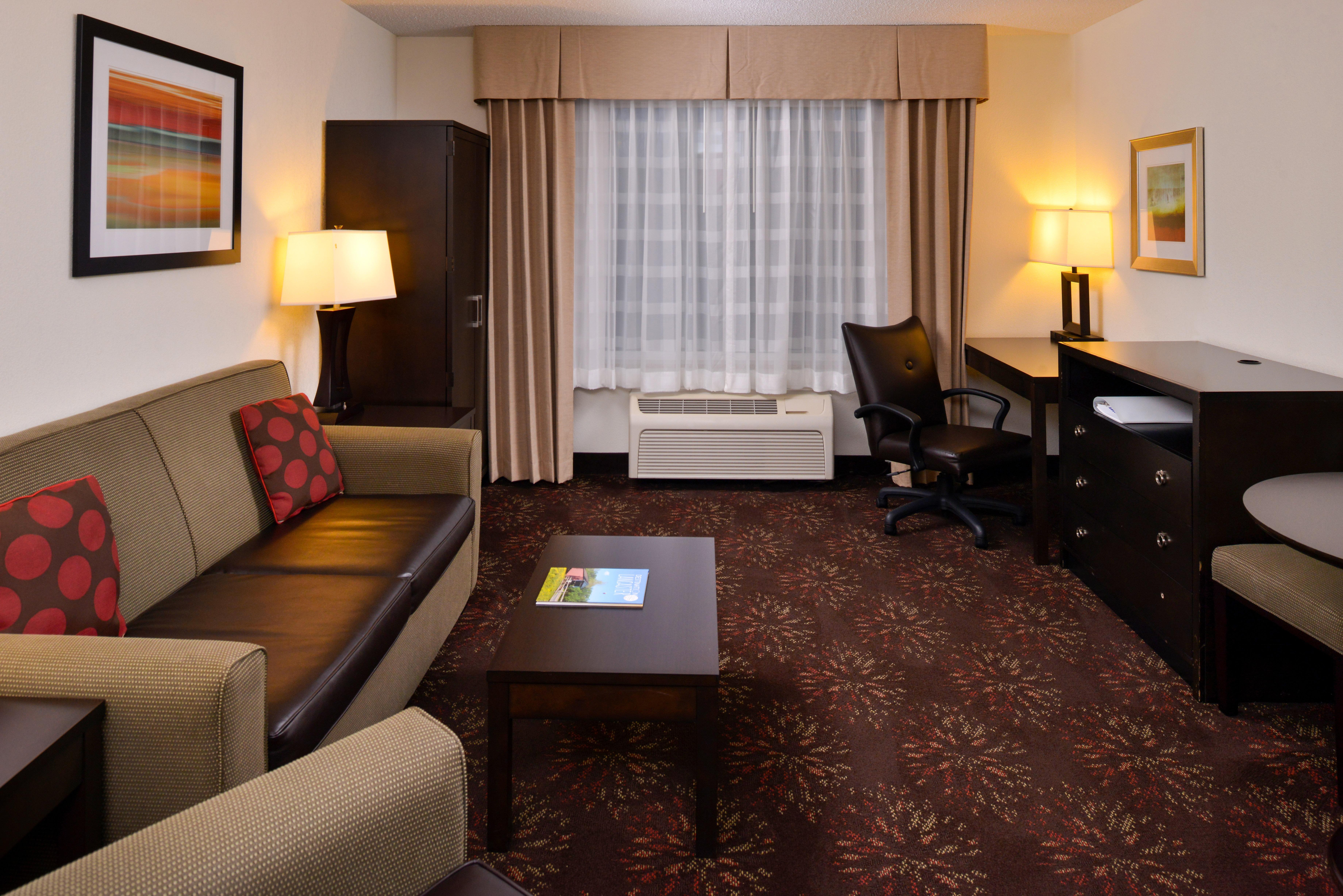 Holiday Inn Express Hotel & Suites Lancaster-Lititz By Ihg Exterior photo