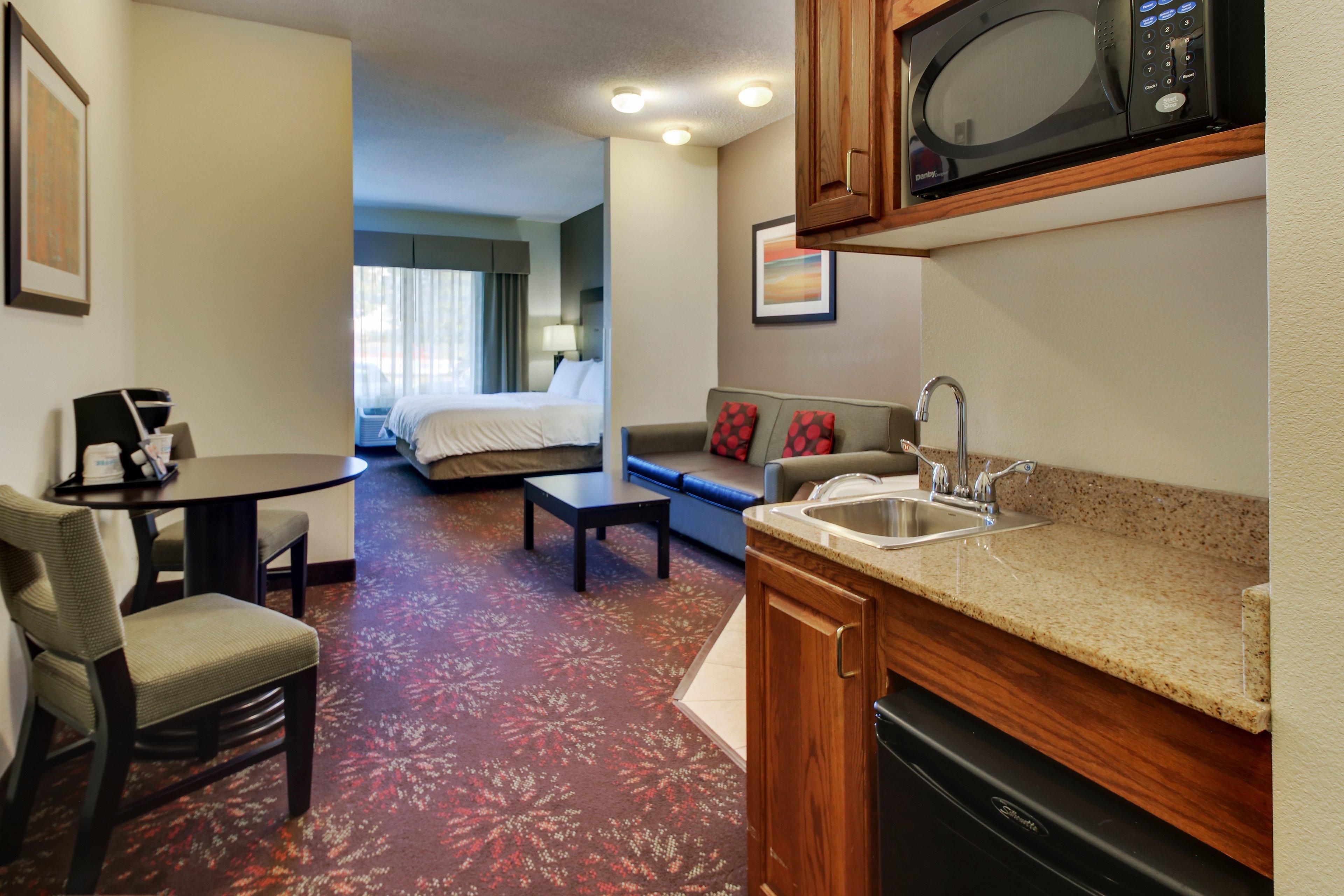 Holiday Inn Express Hotel & Suites Lancaster-Lititz By Ihg Exterior photo