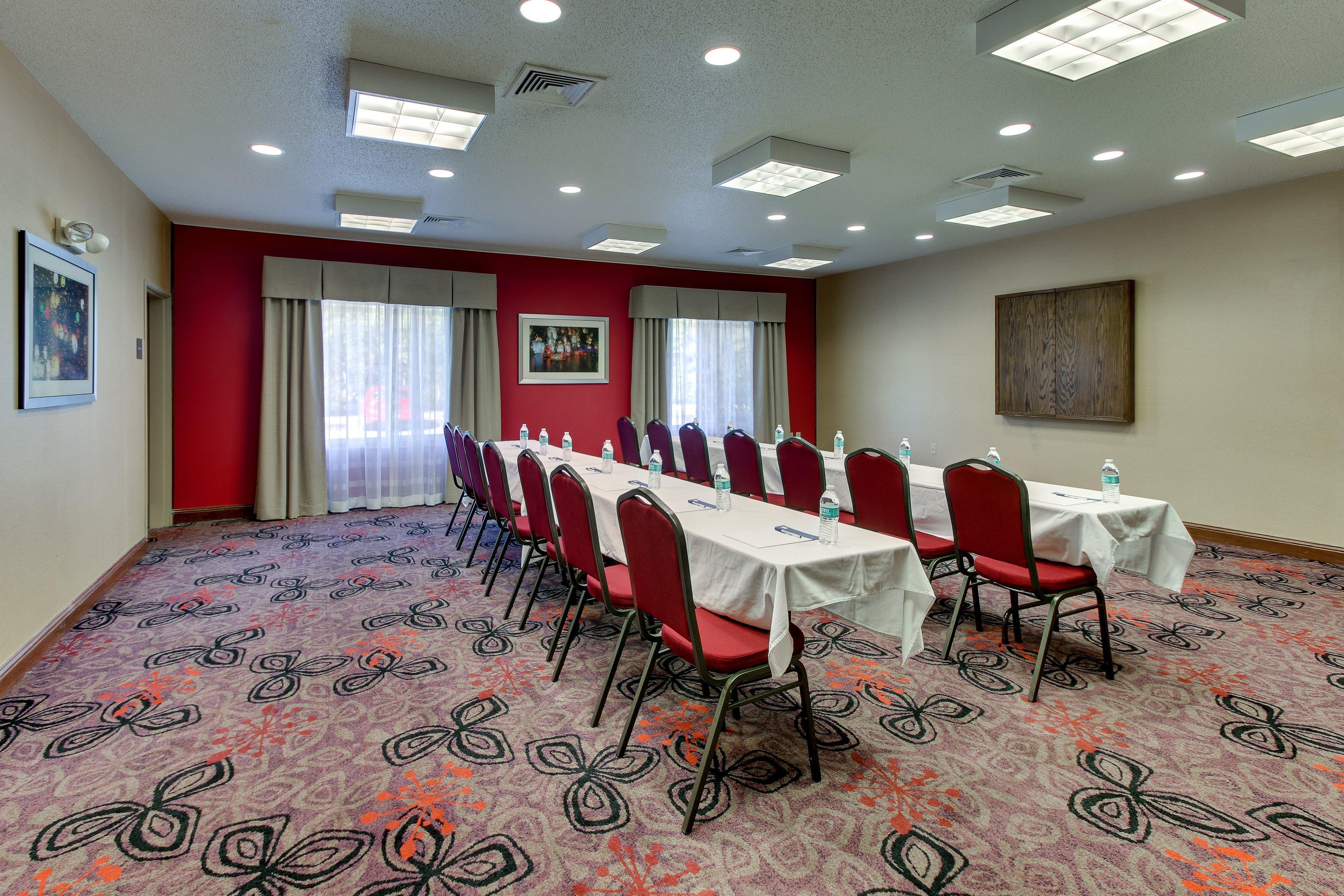Holiday Inn Express Hotel & Suites Lancaster-Lititz By Ihg Exterior photo