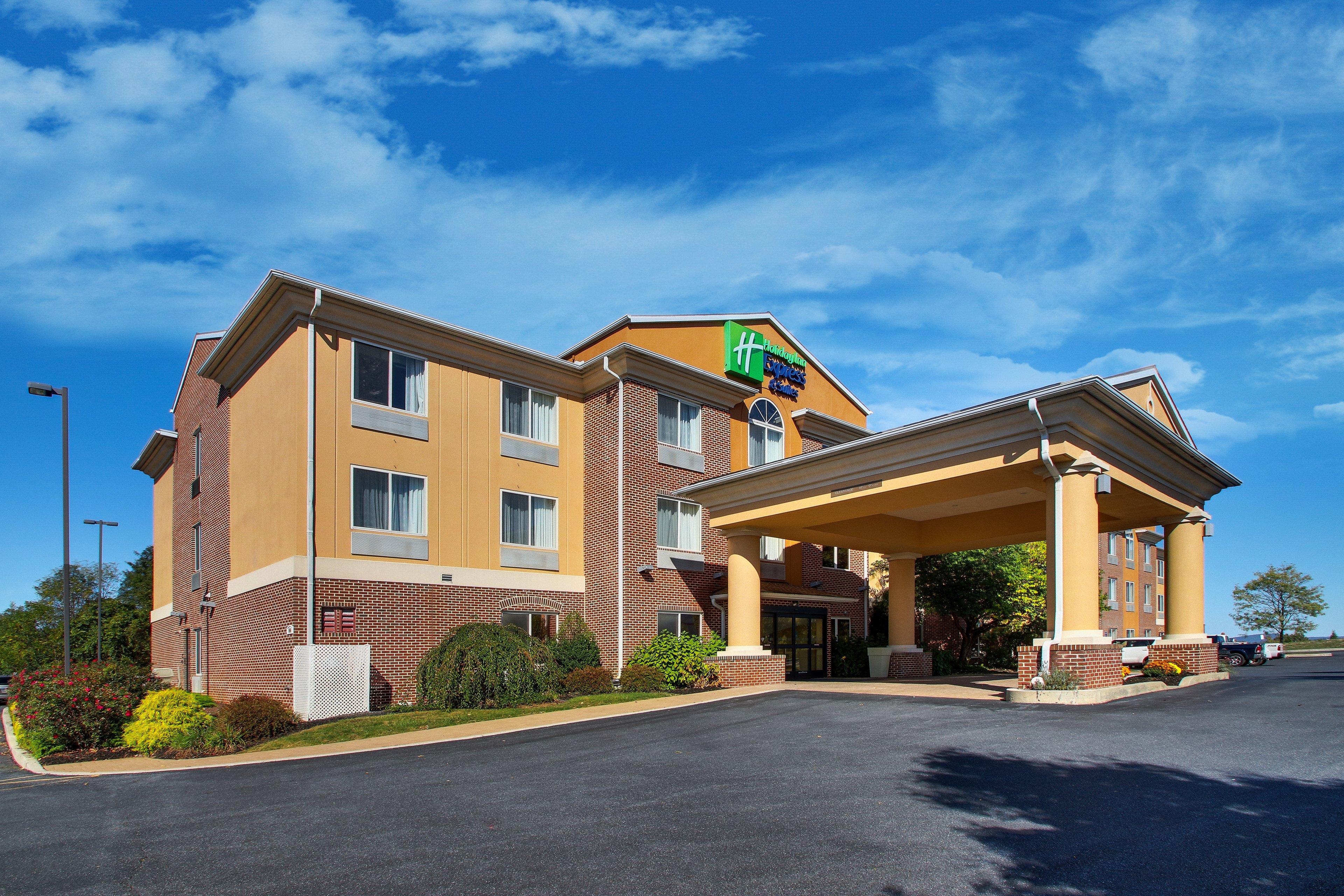 Holiday Inn Express Hotel & Suites Lancaster-Lititz By Ihg Exterior photo
