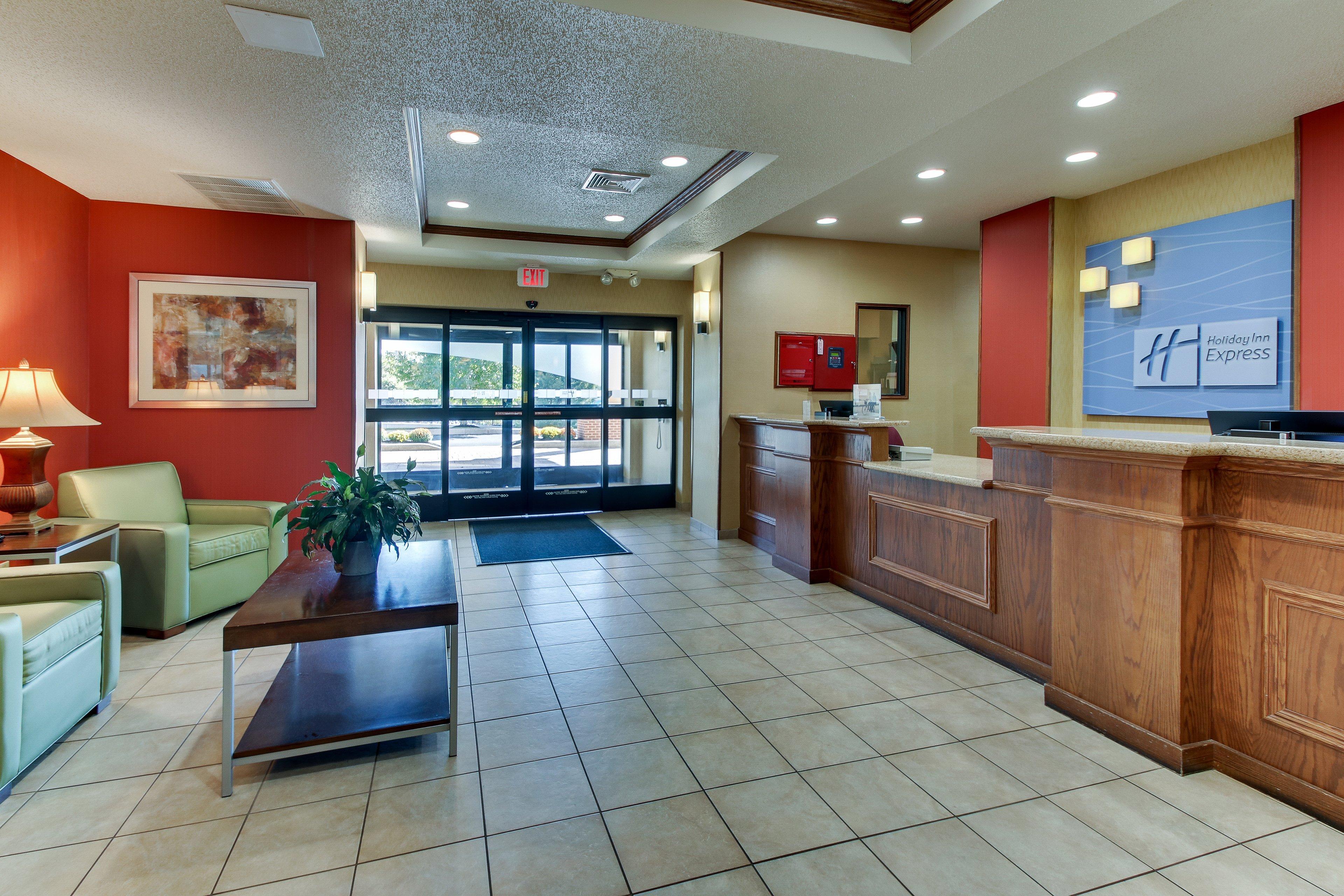 Holiday Inn Express Hotel & Suites Lancaster-Lititz By Ihg Exterior photo