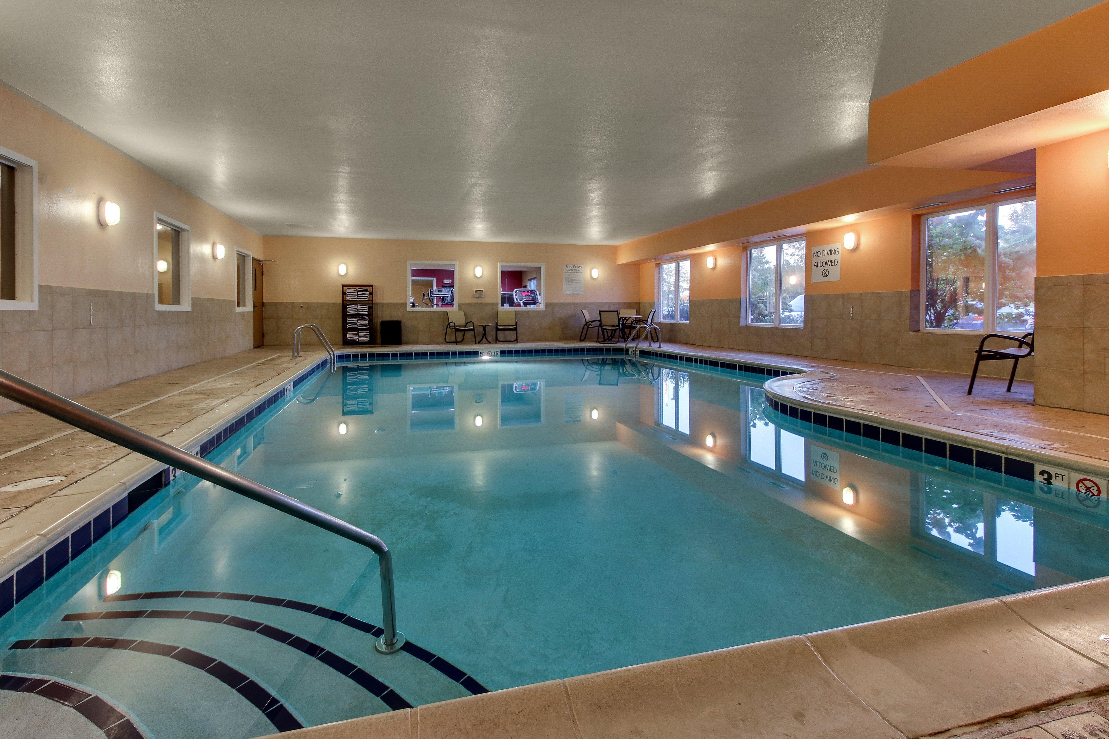 Holiday Inn Express Hotel & Suites Lancaster-Lititz By Ihg Exterior photo